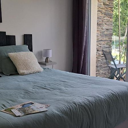 La Bergerie Du Mesnil Bed and Breakfast Livry  Exteriör bild