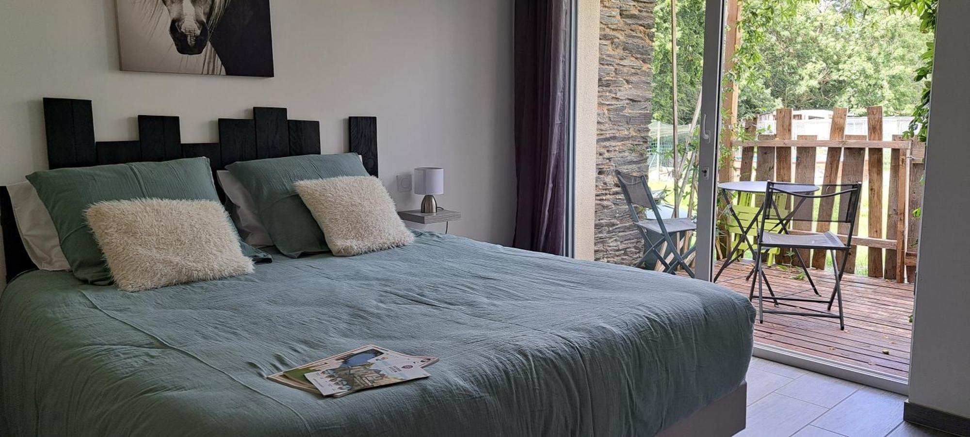 La Bergerie Du Mesnil Bed and Breakfast Livry  Exteriör bild